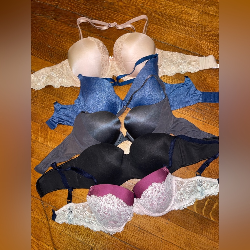 5 Victoria’s Secret bras 32d and 32dd strapless traditional convertible push-up
